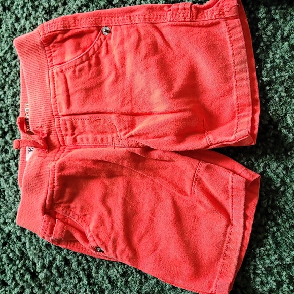 Lee Relaxed Shorts- Red and Blue 12M - Picture 5 of 6